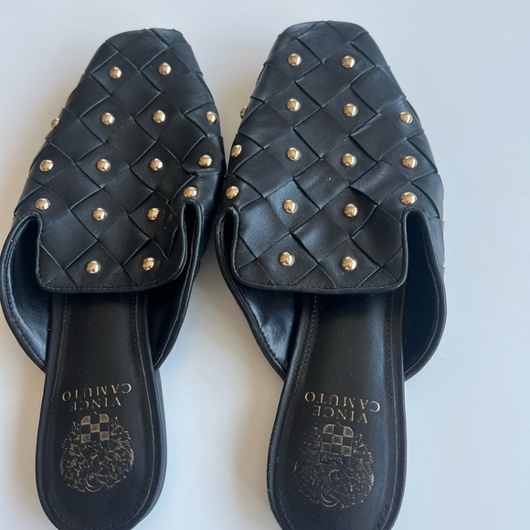 Gently used slide on loafers by Vince Camuto, - Picture 1 of 2